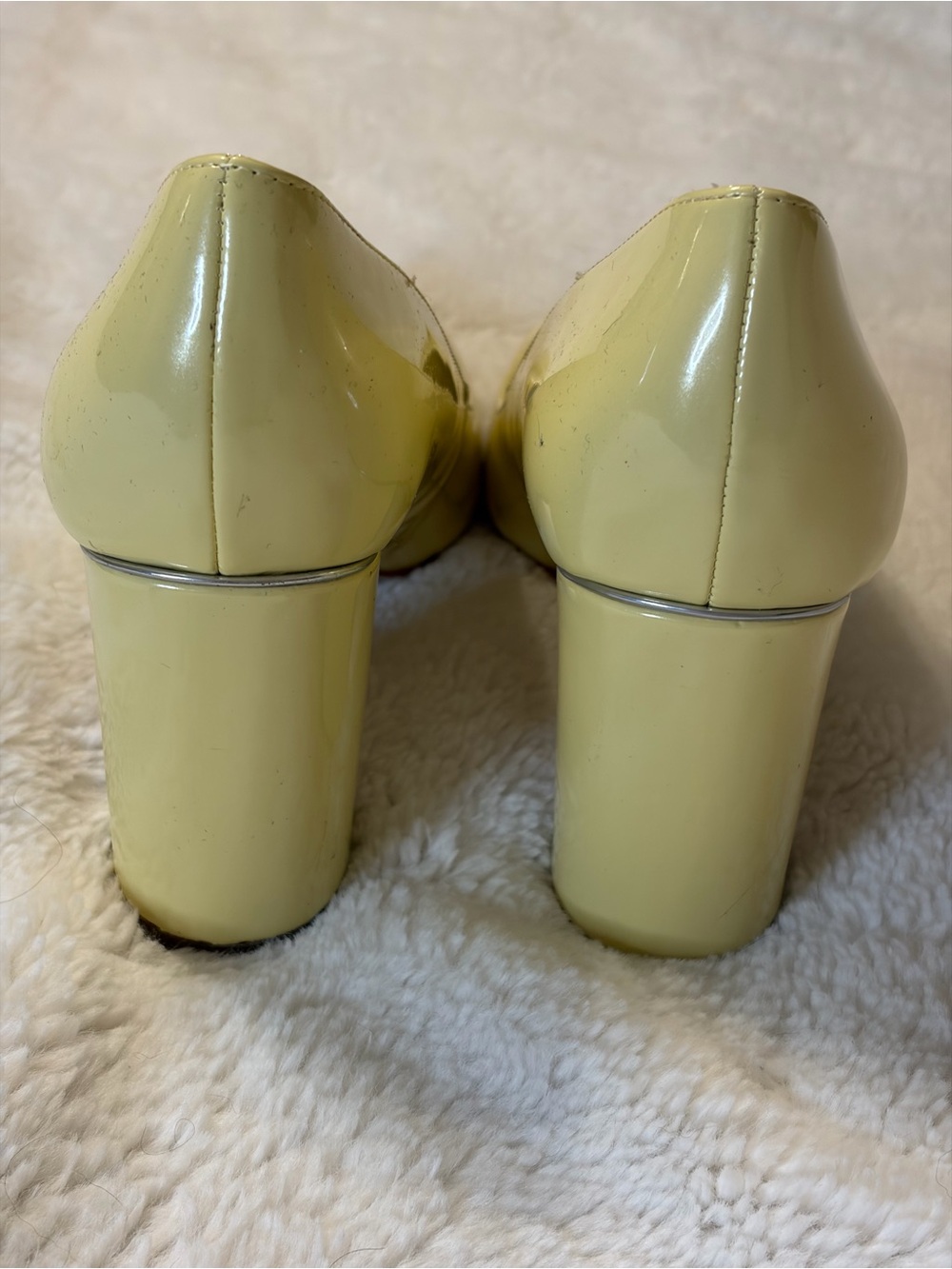 Mark Fisher 'Viviene' Block Heel Pumps Patent Yellow Pointed Toe. New w/o tags. - Picture 2 of 6